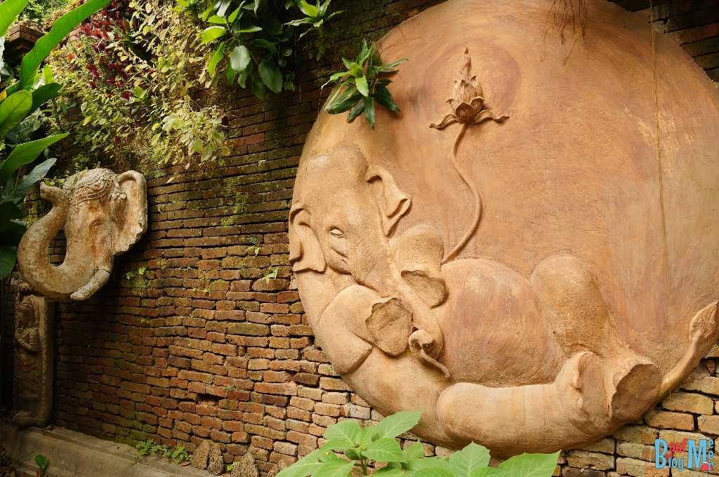 Elefanten Figuren im Wat Pha Lat