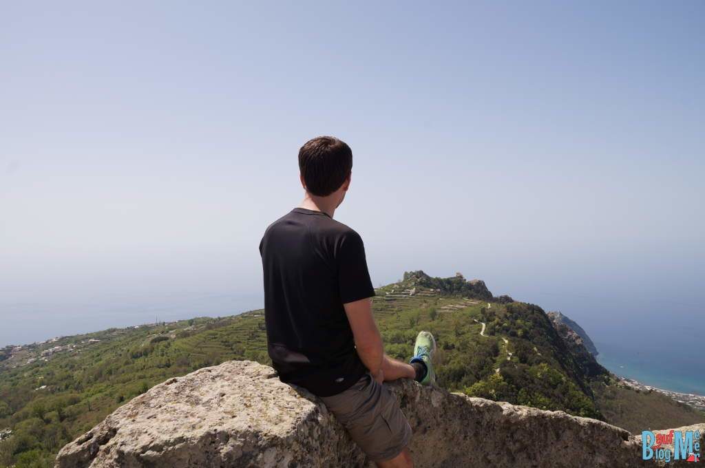 Auf dem Epomeo Gipfel der italienischen Insel Ischia