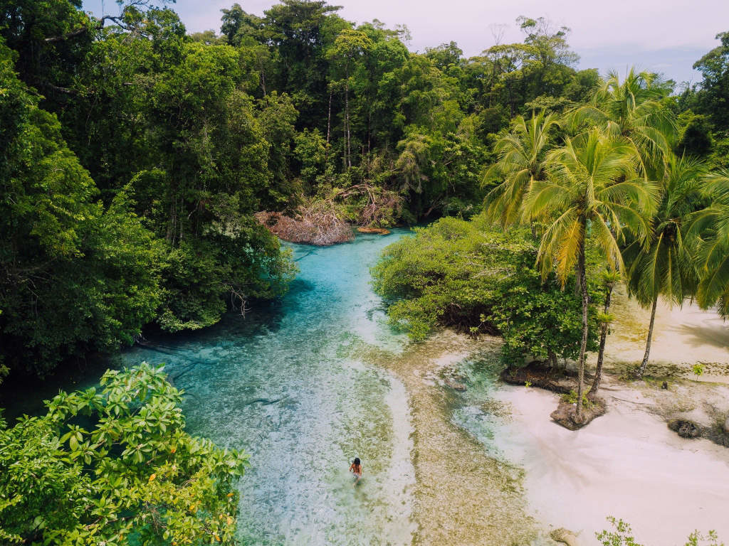 Isla Escudo: Bocas del Toro off the beaten path